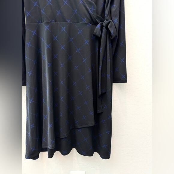 41 HAWTHORN | Ryleigh Scallop Faux Wrap Dress Black Navy Print NWT | Large - Picture 3 of 8